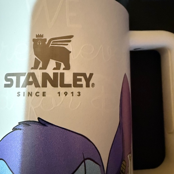New Stanley 40oz Special White Tumbler with Jedi Based Blue Character Design - Picture 11 of 12